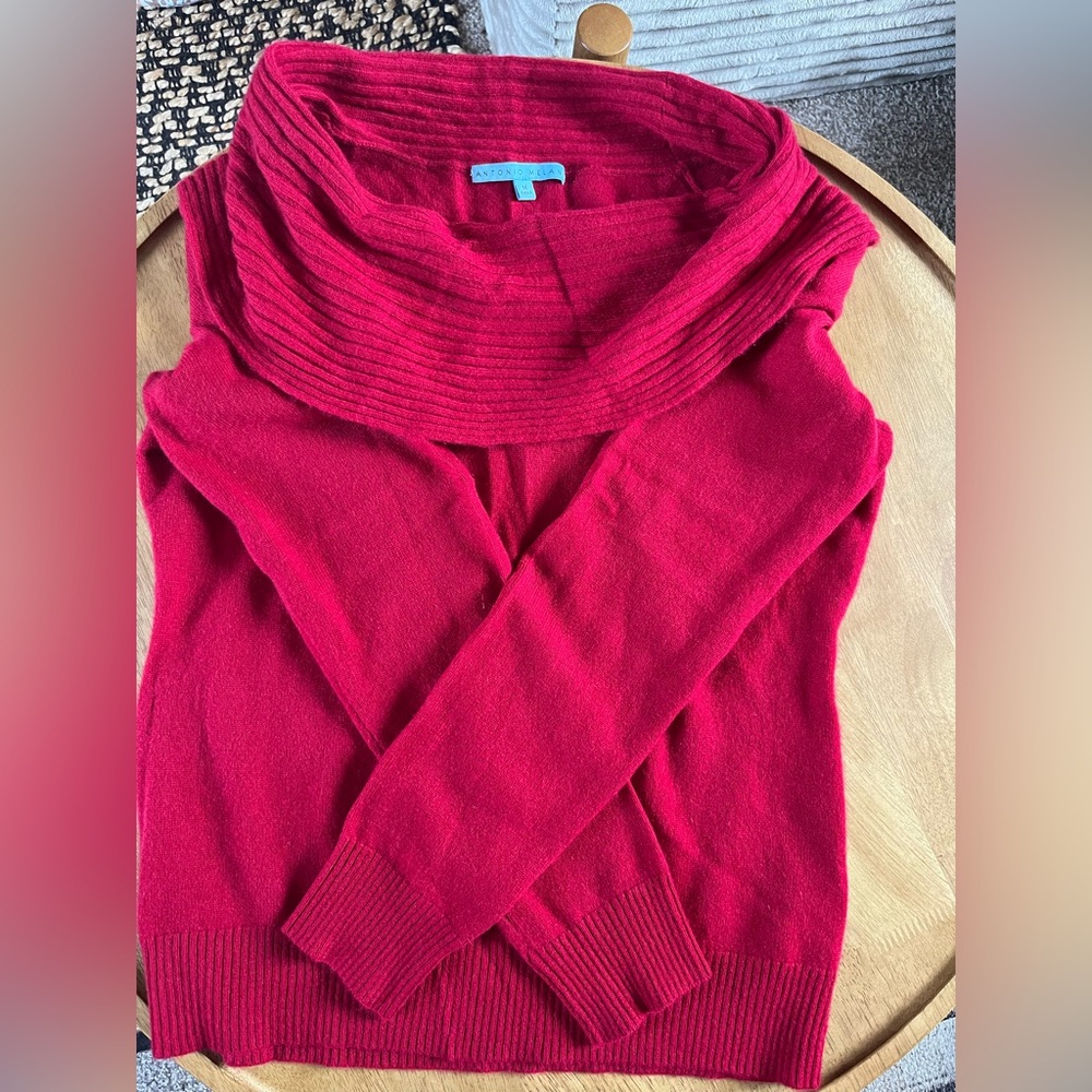100% Cashmere Cozy Warm Red Cowl Neck Sweater